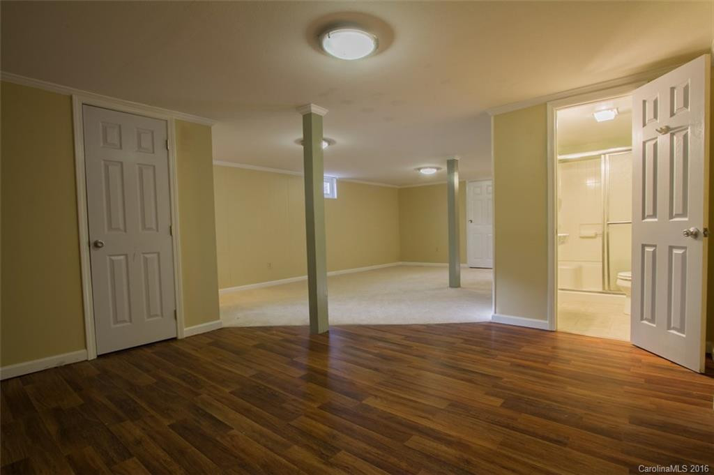 481 University Heights - Photo 16