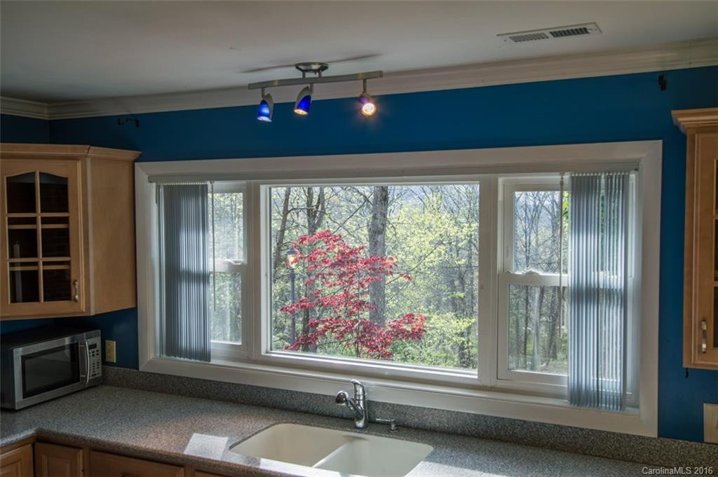 481 University Heights - Photo 5
