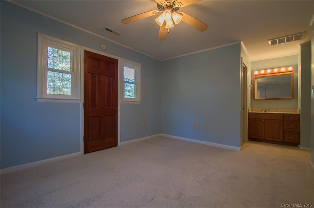 481 University Heights - Photo 9