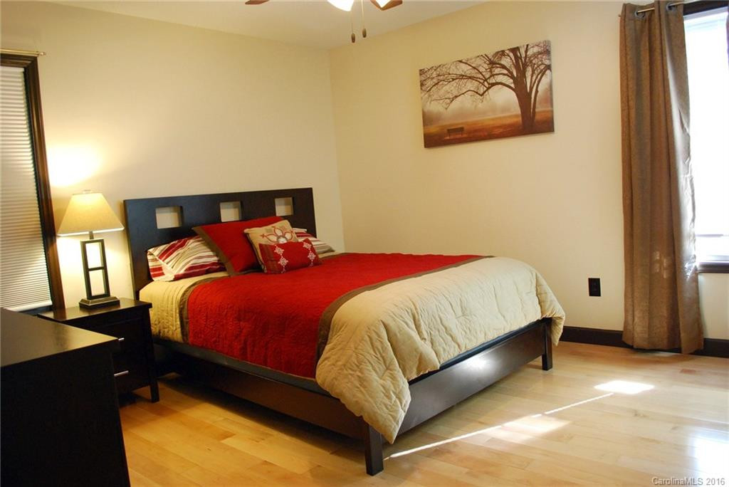 194 Joyner Avenue - Photo 4