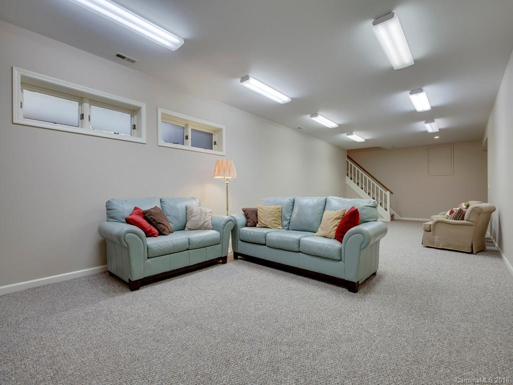 7 Ben Hogan Drive - Photo 18
