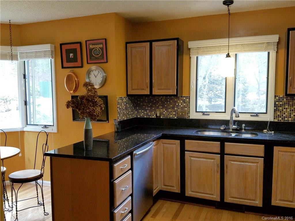 305 Piney Mountain Drive #H1 - Photo 8
