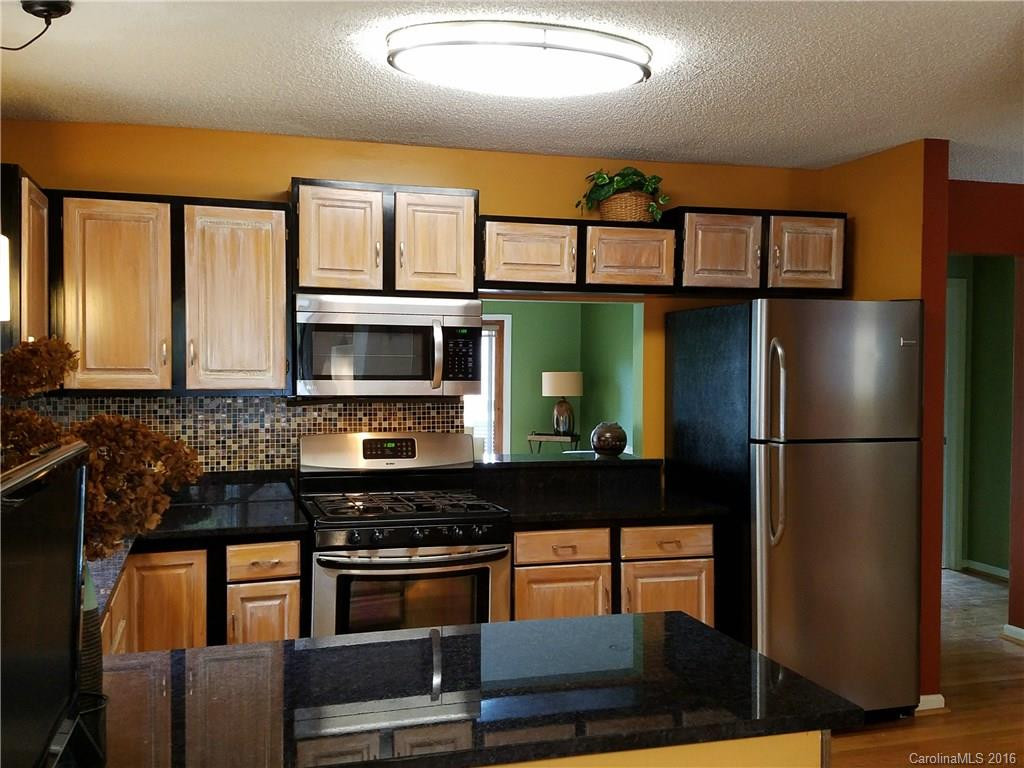 305 Piney Mountain Drive #H1 - Photo 10