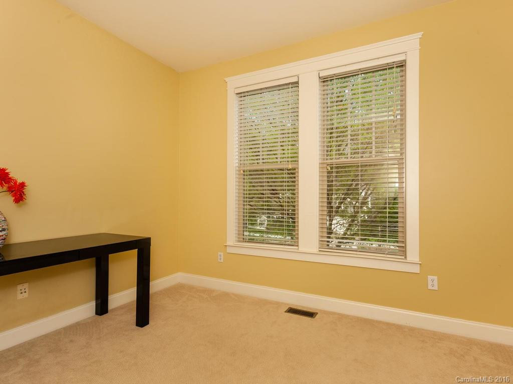 411 Mountain Wasp Drive - Photo 11