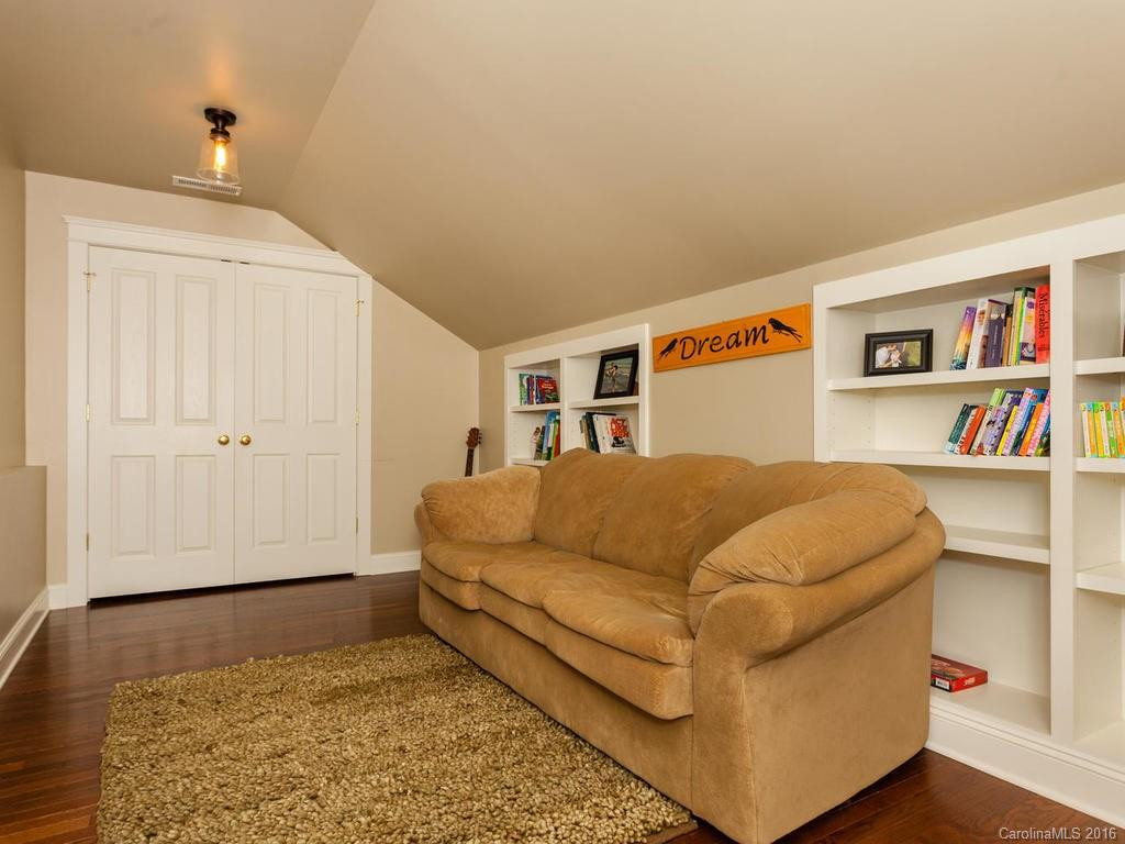 411 Mountain Wasp Drive - Photo 12
