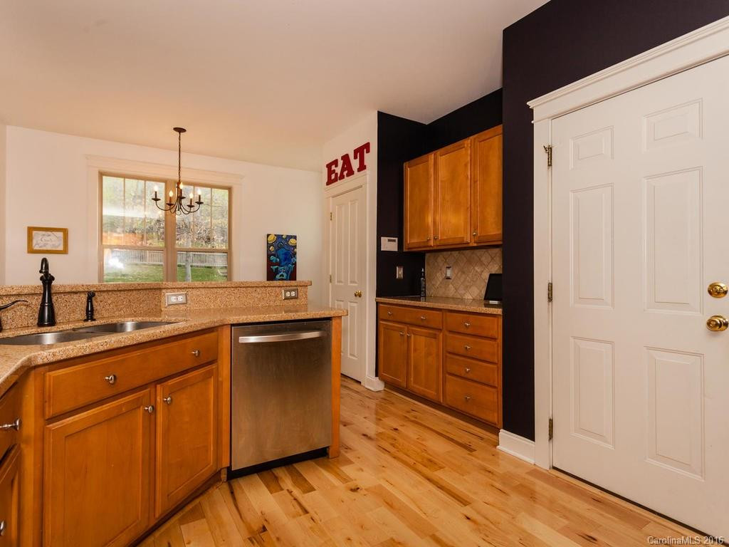 411 Mountain Wasp Drive - Photo 6