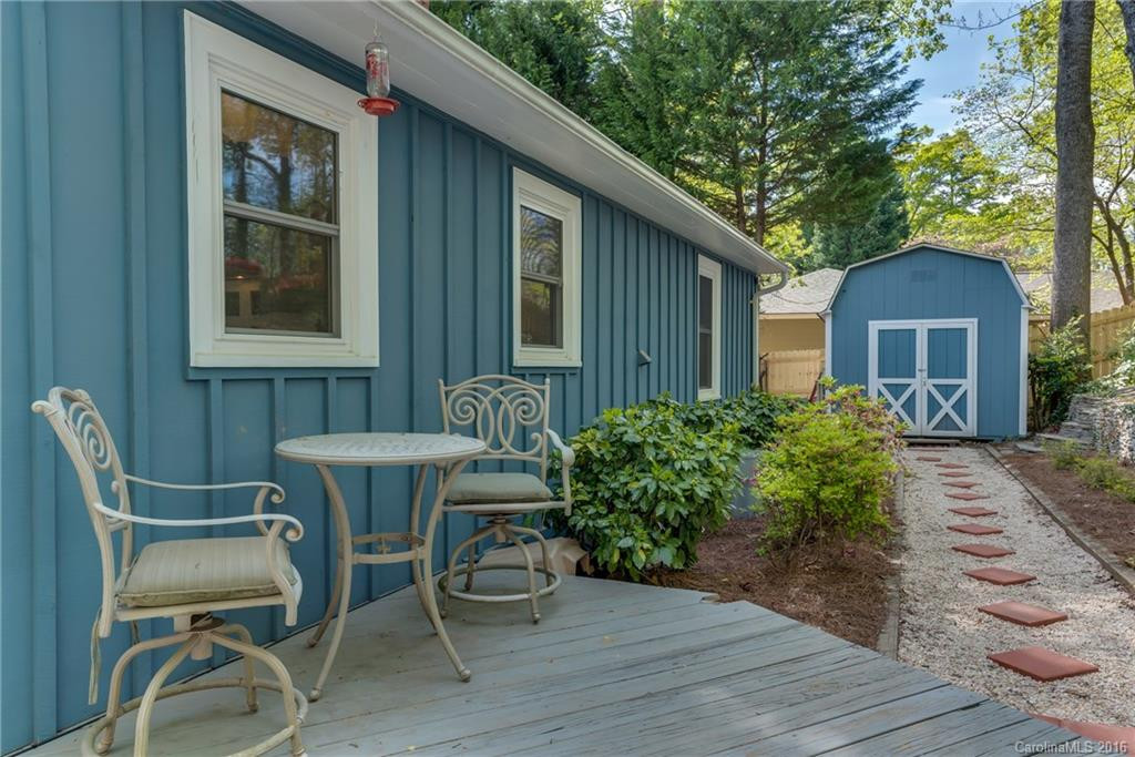543 New Market Road - Photo 16