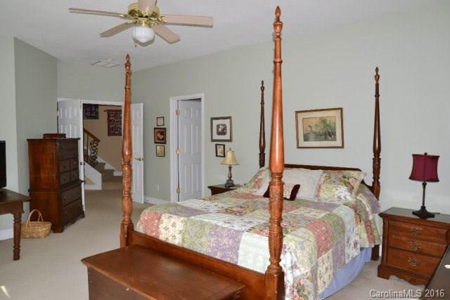 345 Blue Ridge Drive - Photo 11