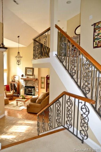 345 Blue Ridge Drive - Photo 12