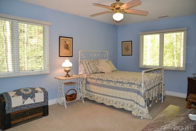 345 Blue Ridge Drive - Photo 17