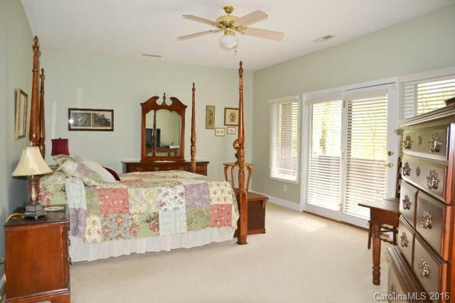 345 Blue Ridge Drive - Photo 9