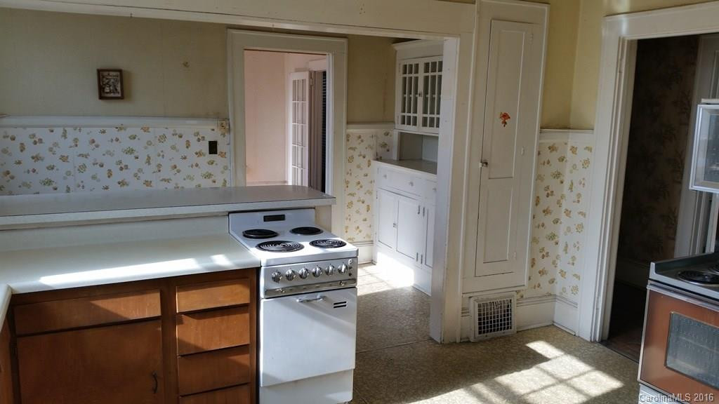 336 1st Avenue - Photo 4