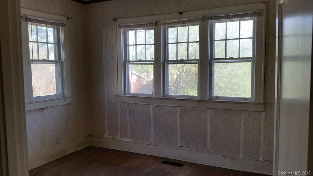 336 1st Avenue - Photo 8