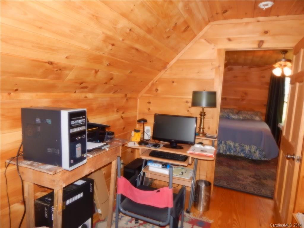 218 Dakota Drive - Photo 13