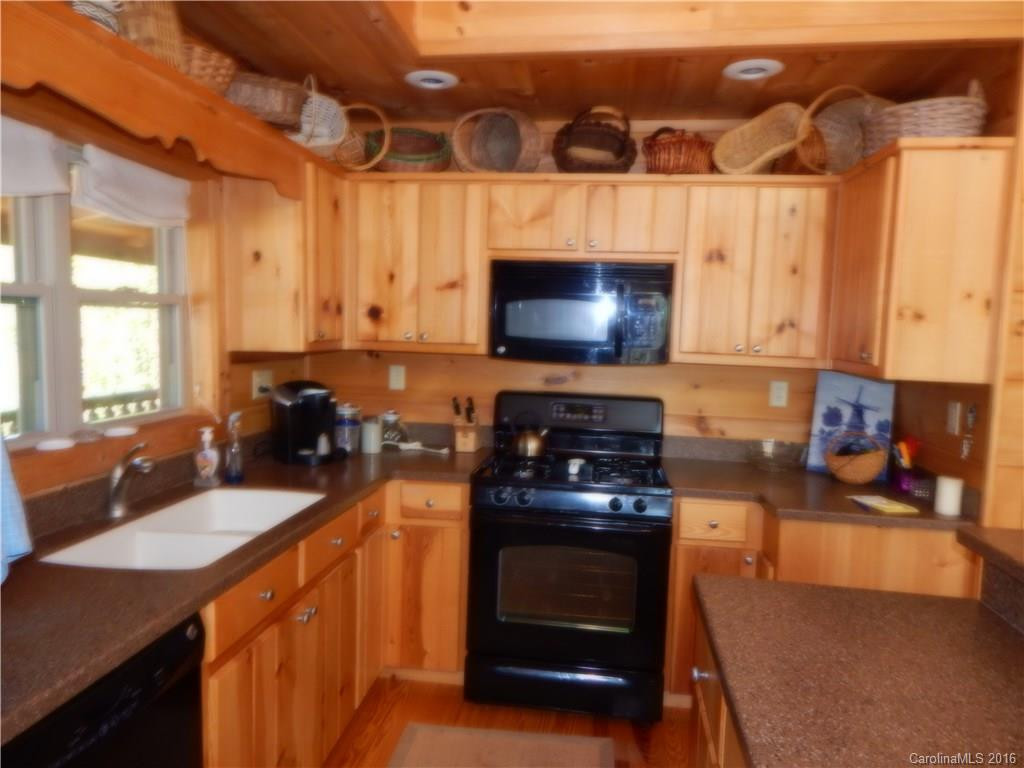 218 Dakota Drive - Photo 4