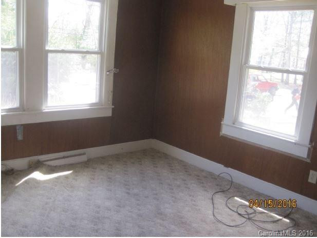 811 Montreat Road - Photo 5
