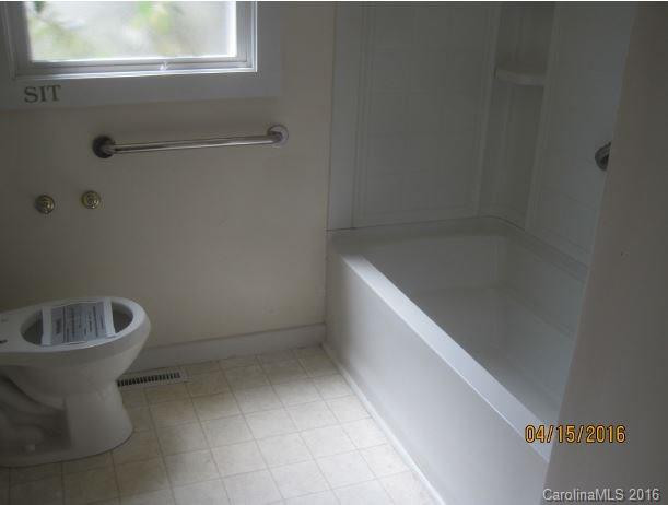 811 Montreat Road - Photo 6