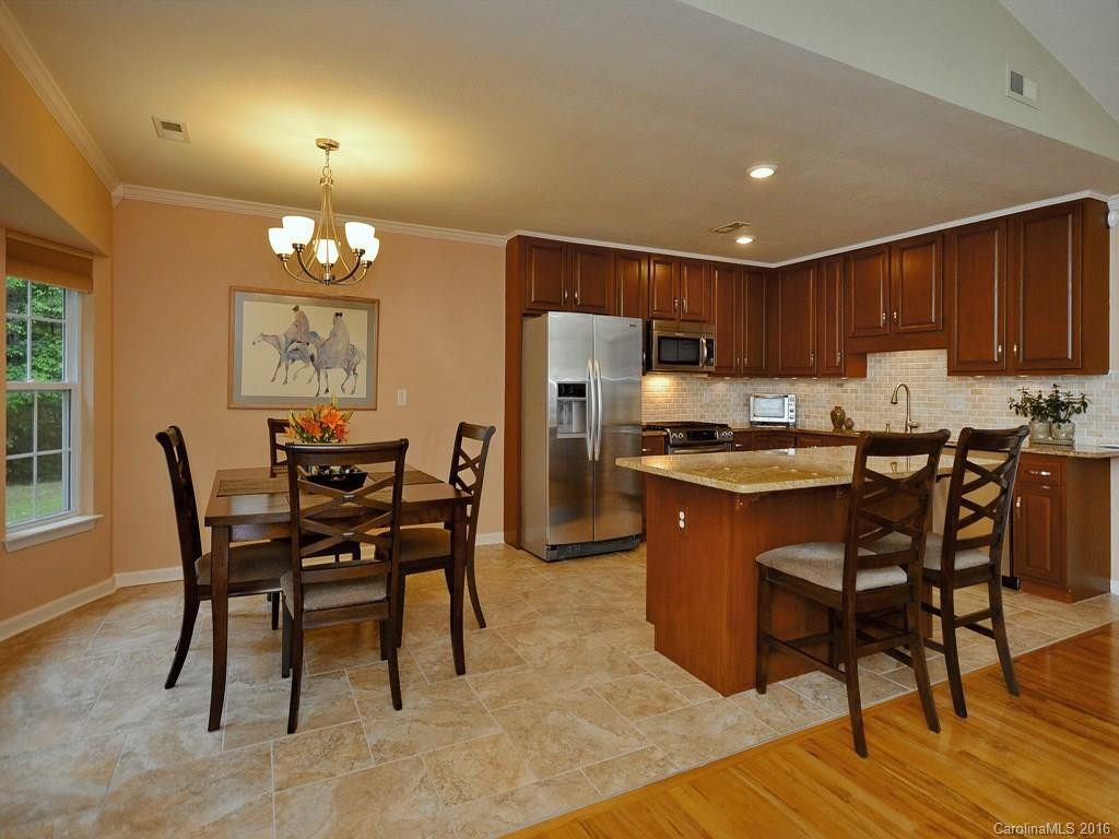 636 Shawn Rachel Parkway - Photo 8