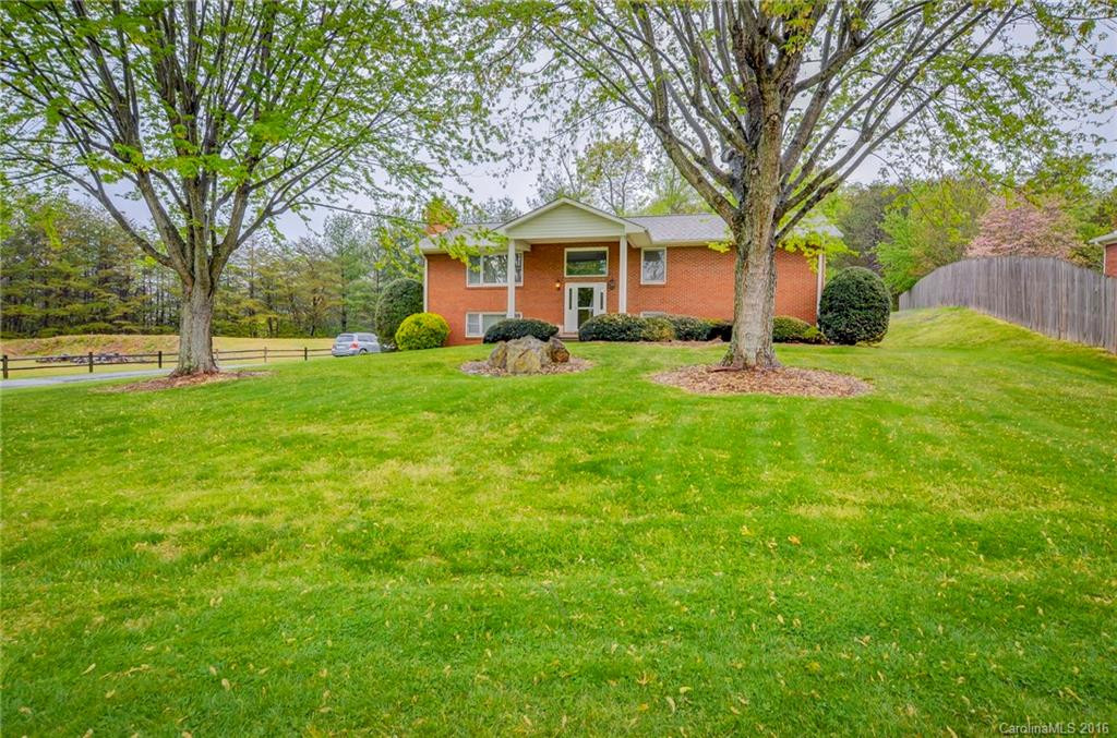 18 Shawnee Trail - Photo 2