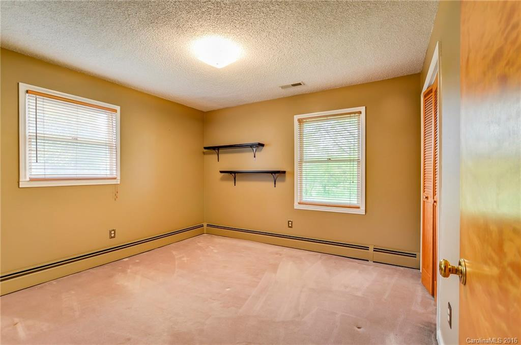 18 Shawnee Trail - Photo 8