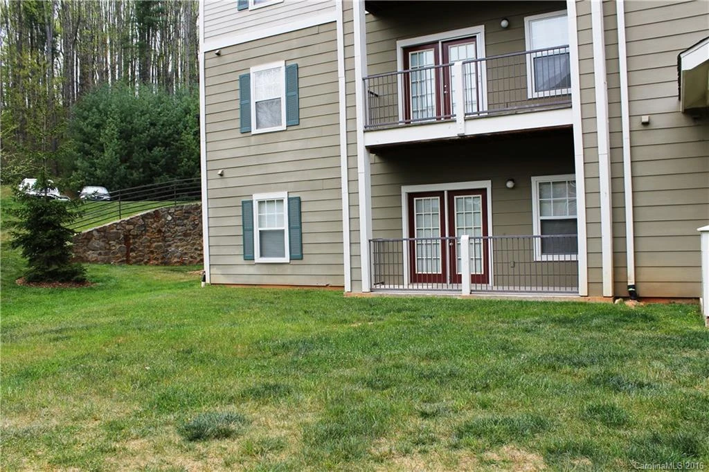 800 Vista Lake Drive #001