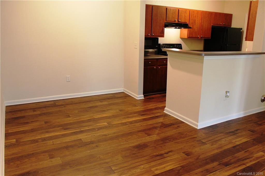800 Vista Lake Drive #001 - Photo 2