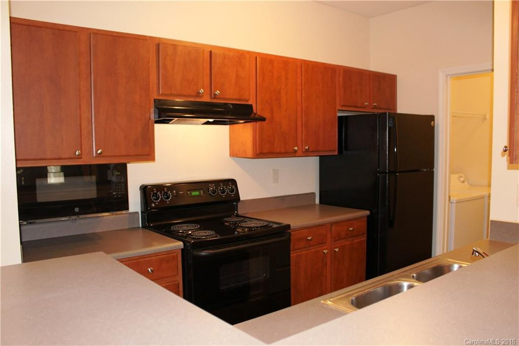 800 Vista Lake Drive #001 - Photo 3