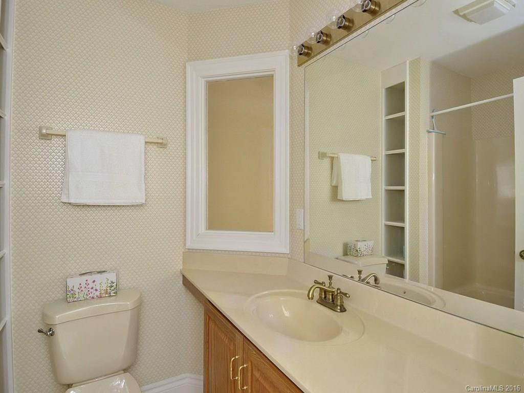 19 Tiverton Lane - Photo 16