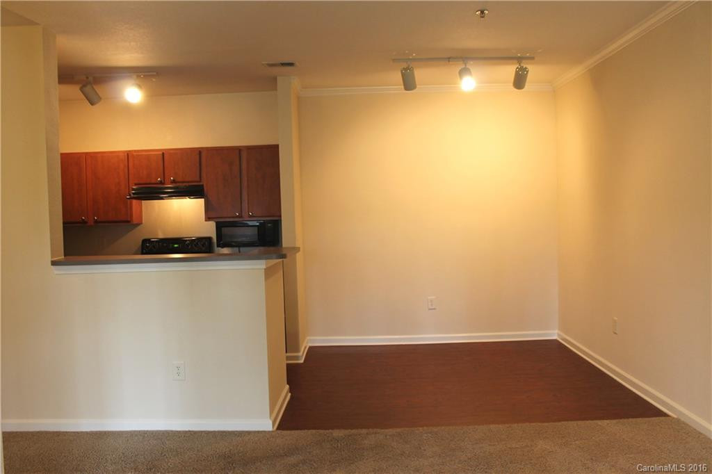 500 Vista Lake Drive #206 - Photo 4