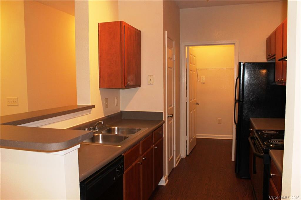 500 Vista Lake Drive #206 - Photo 6