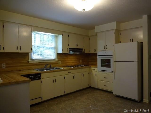 15 Spruce Drive - Photo 5