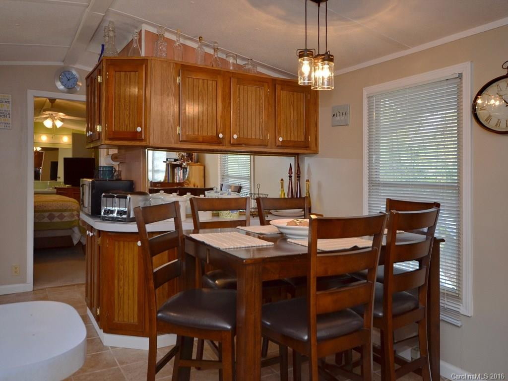 138 Mount Hope Drive - Photo 4