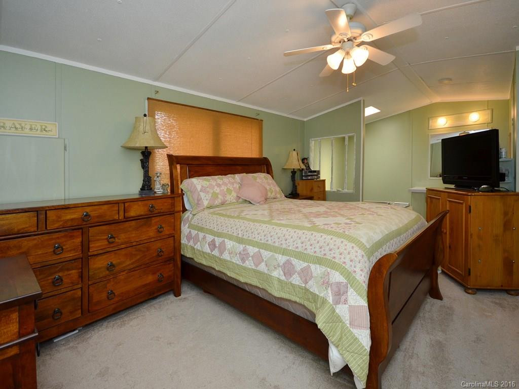 138 Mount Hope Drive - Photo 6