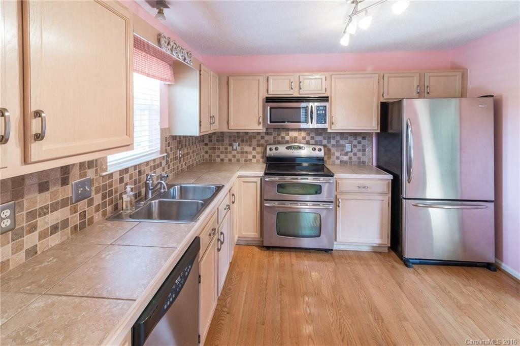 1501 Hyde Park Drive #1501 - Photo 17