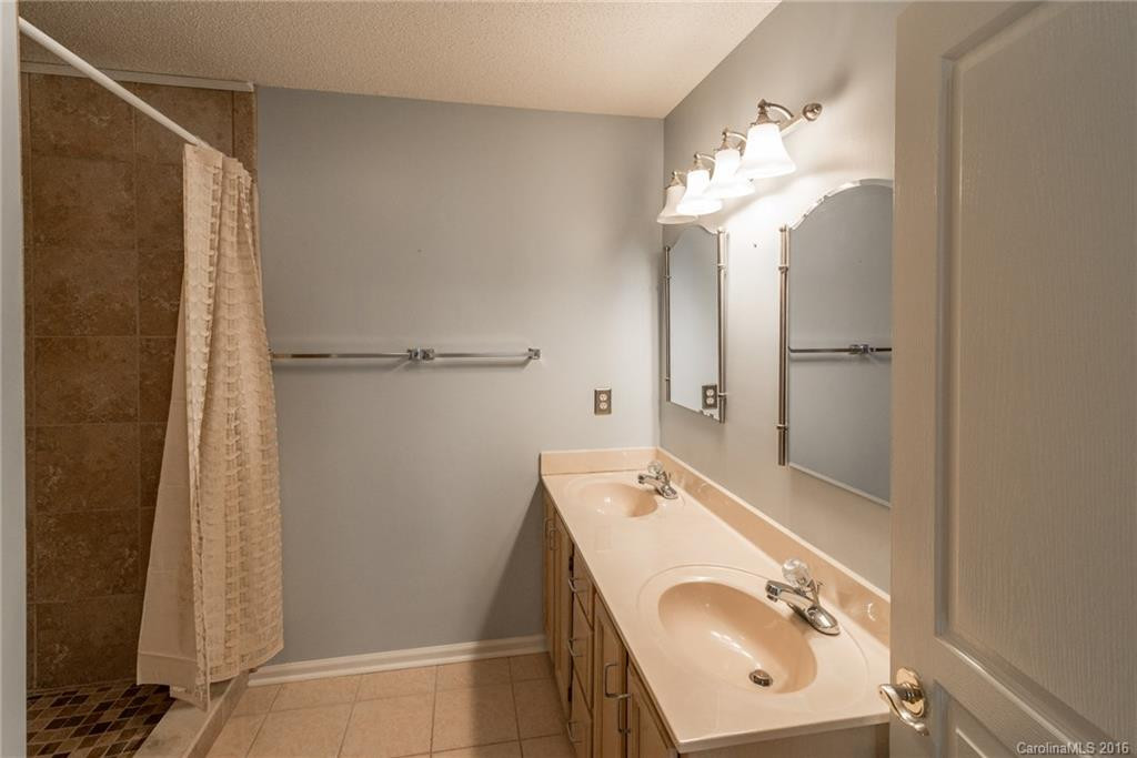 1501 Hyde Park Drive #1501 - Photo 20