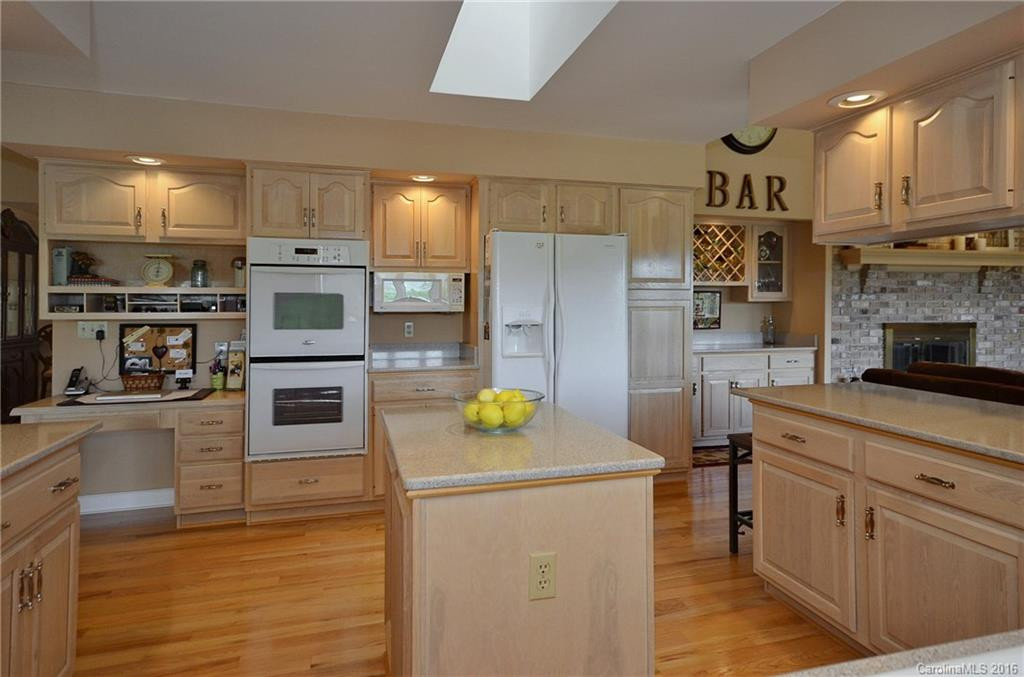 2230 Cumming Woods Lane Lane - Photo 8