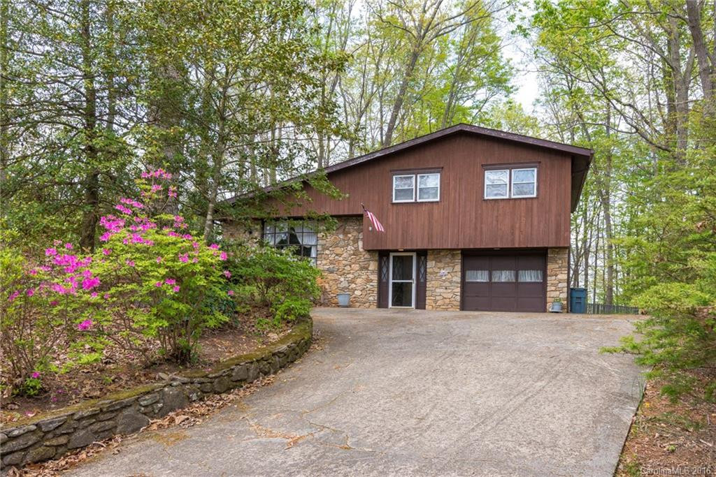 7 Holly Hill Drive - Photo 2