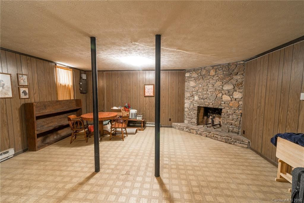 7 Holly Hill Drive - Photo 17