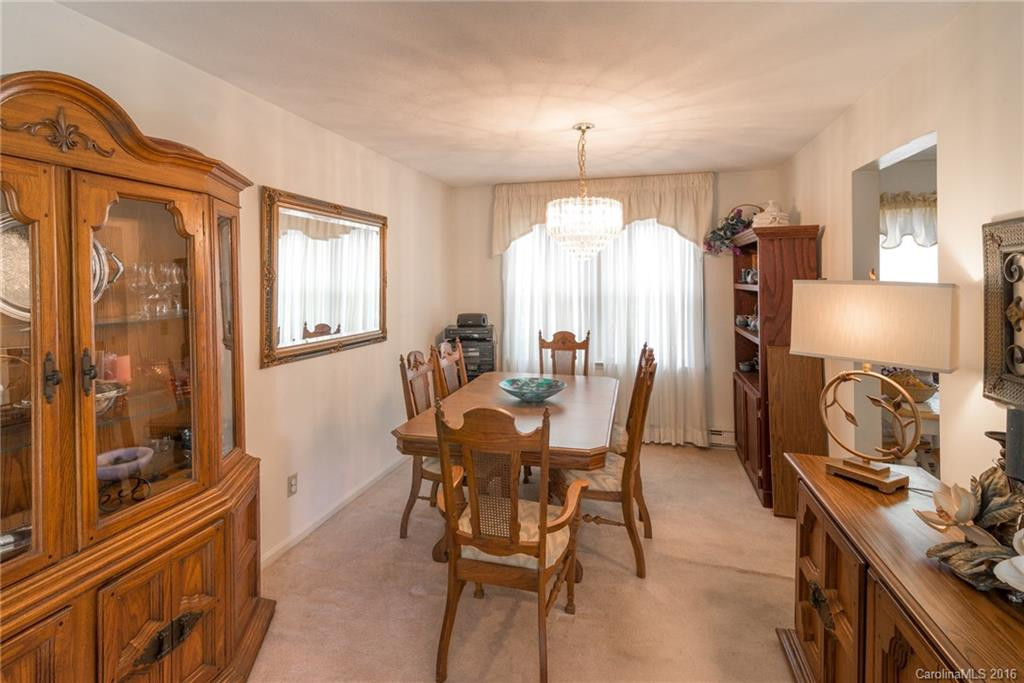 7 Holly Hill Drive - Photo 8