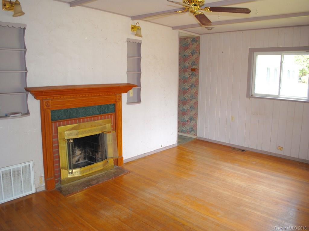 1011 Cherokee Drive - Photo 3