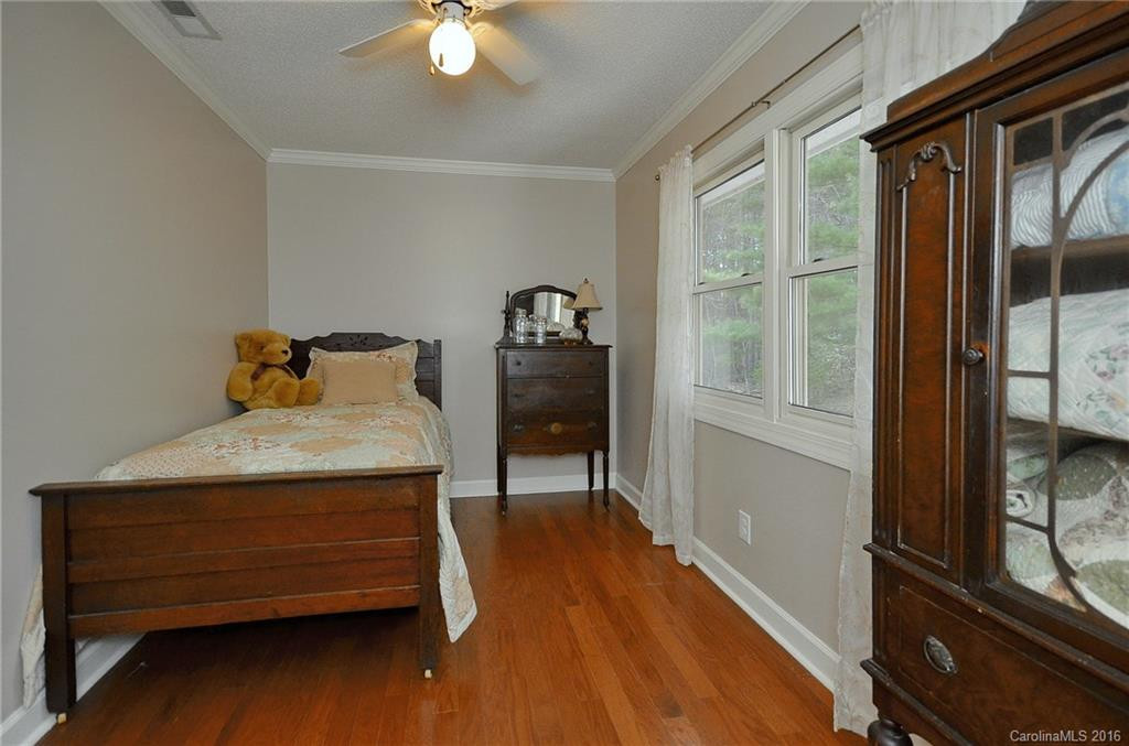 2024 Emmas Grove Road - Photo 17