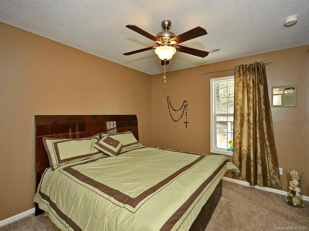 105 Lone Eagle Lane - Photo 13