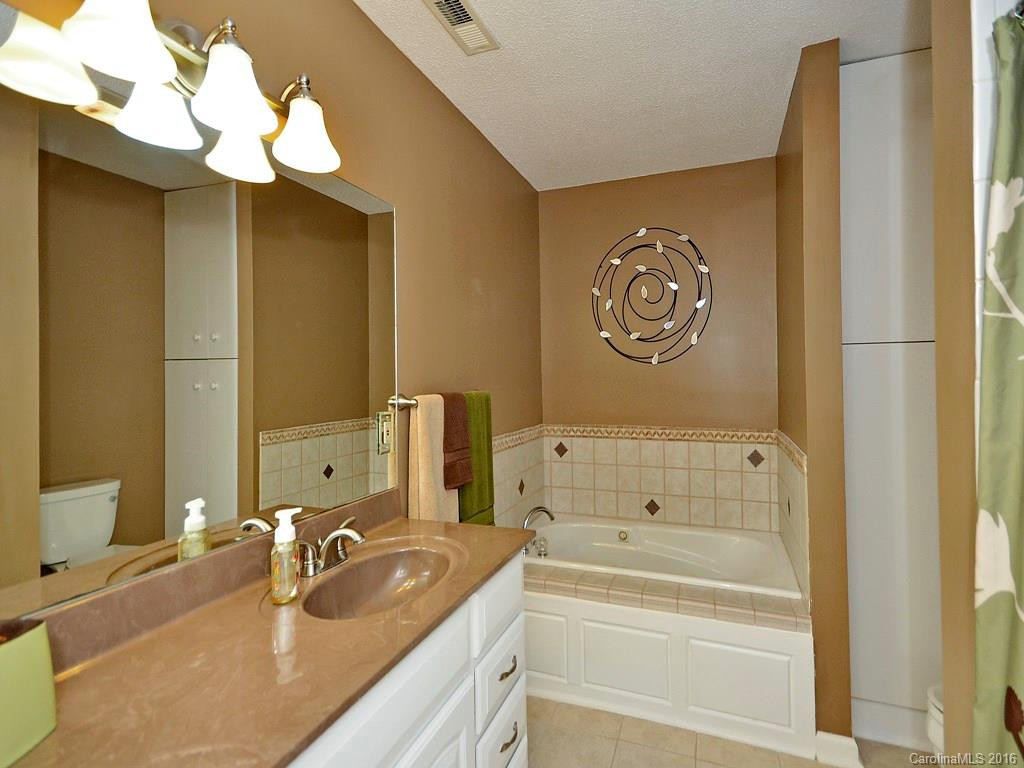 105 Lone Eagle Lane - Photo 14