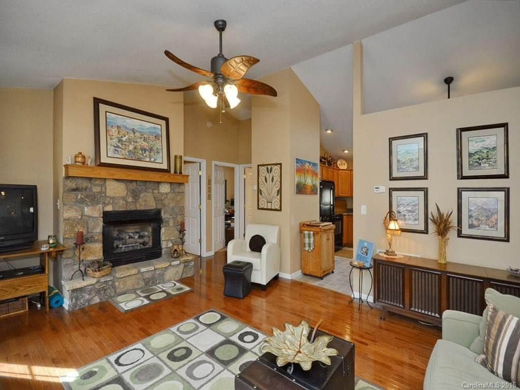 392 Lower Grassy Branch - Photo 2