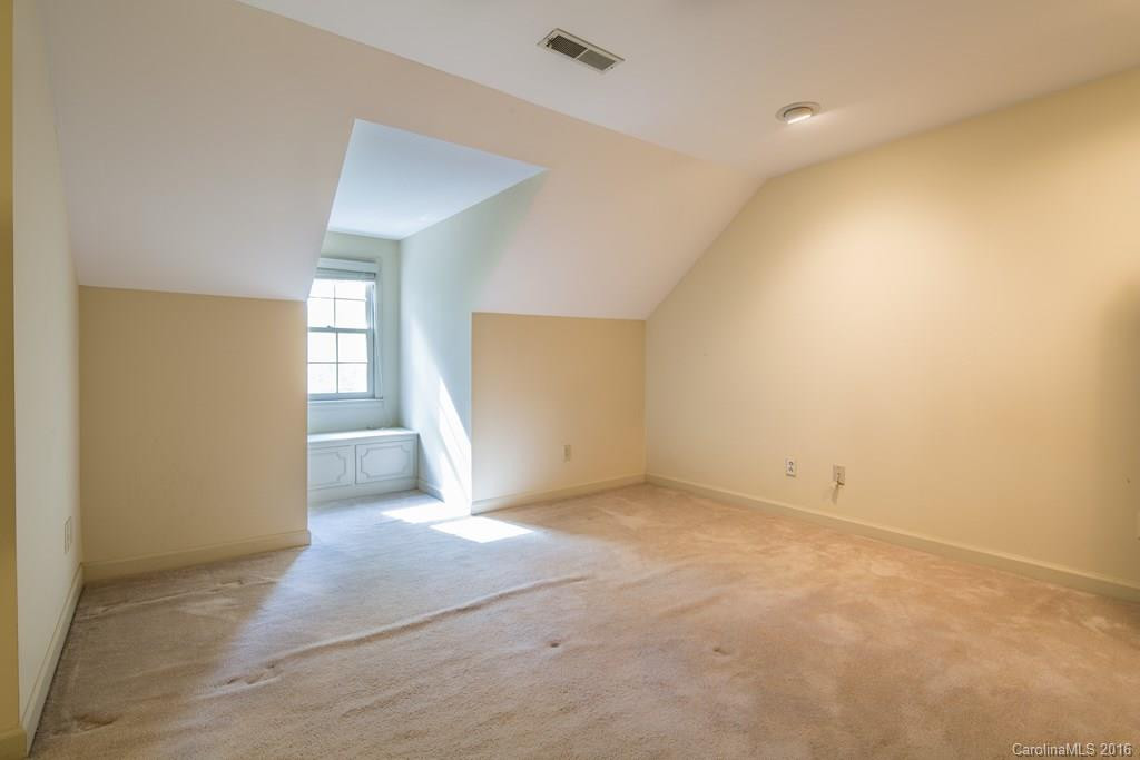 28 Ridgewood Place - Photo 11