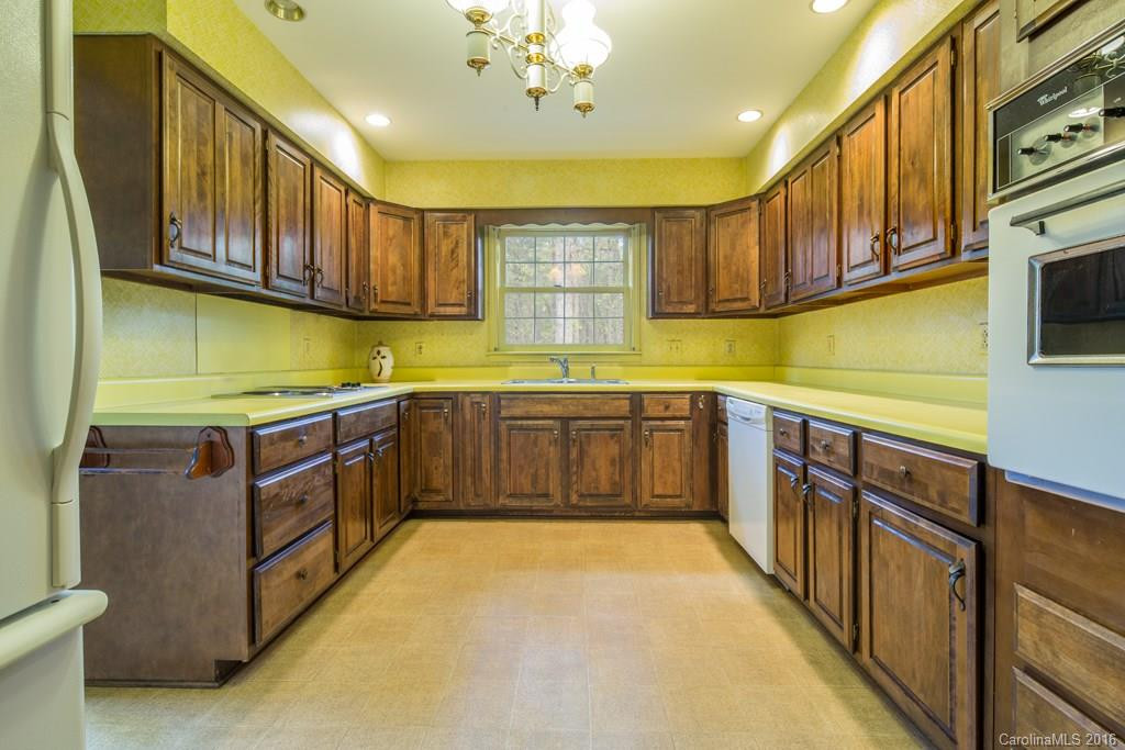 28 Ridgewood Place - Photo 6