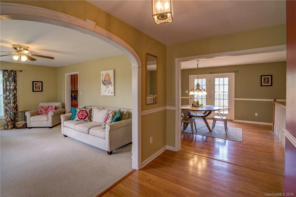 53 Bloomingdale Drive - Photo 7