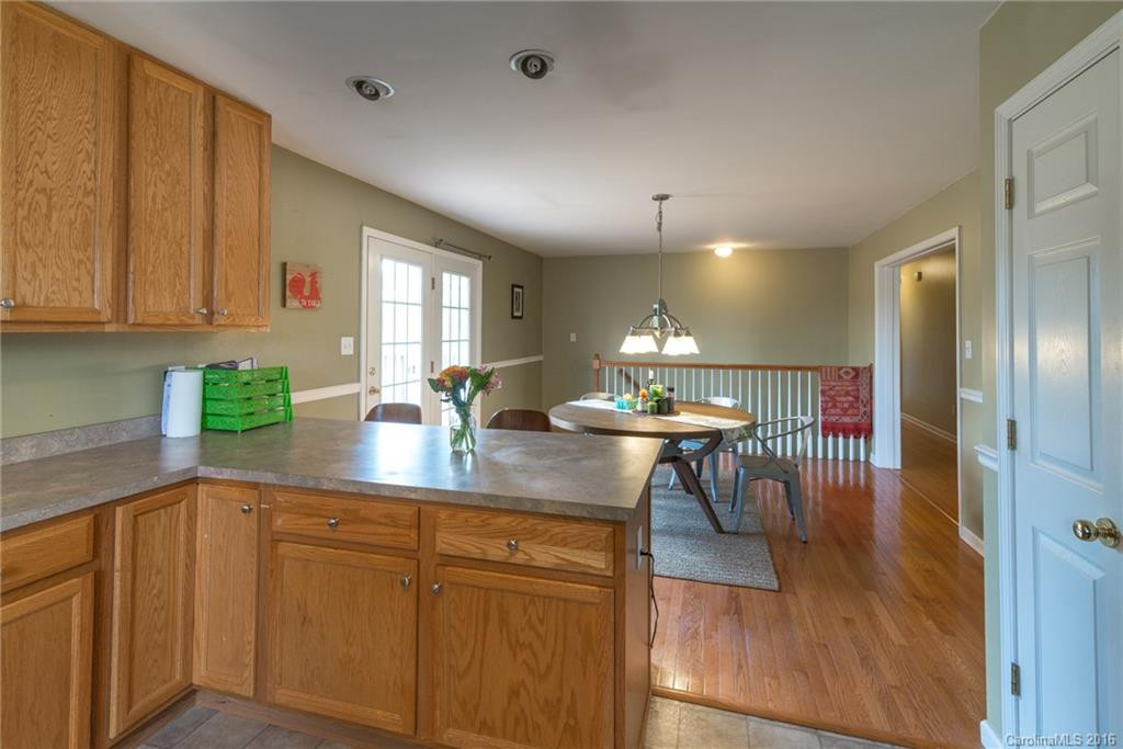 53 Bloomingdale Drive - Photo 10