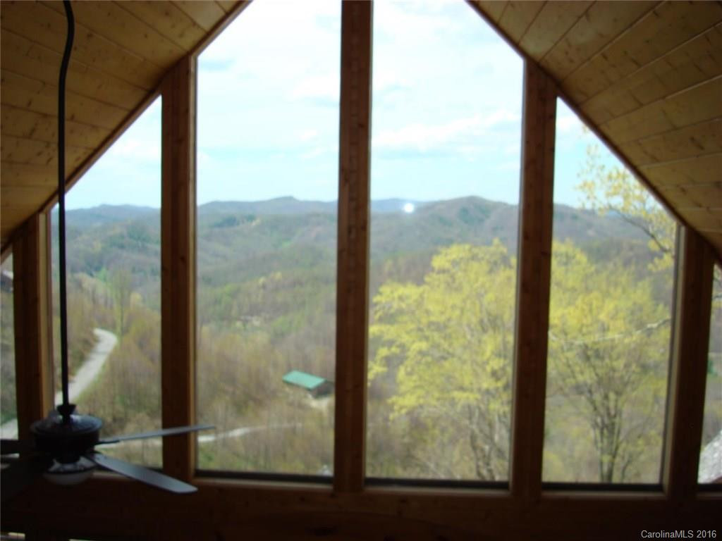 181 Scenic Wolf Ridge Drive #18 - Photo 16