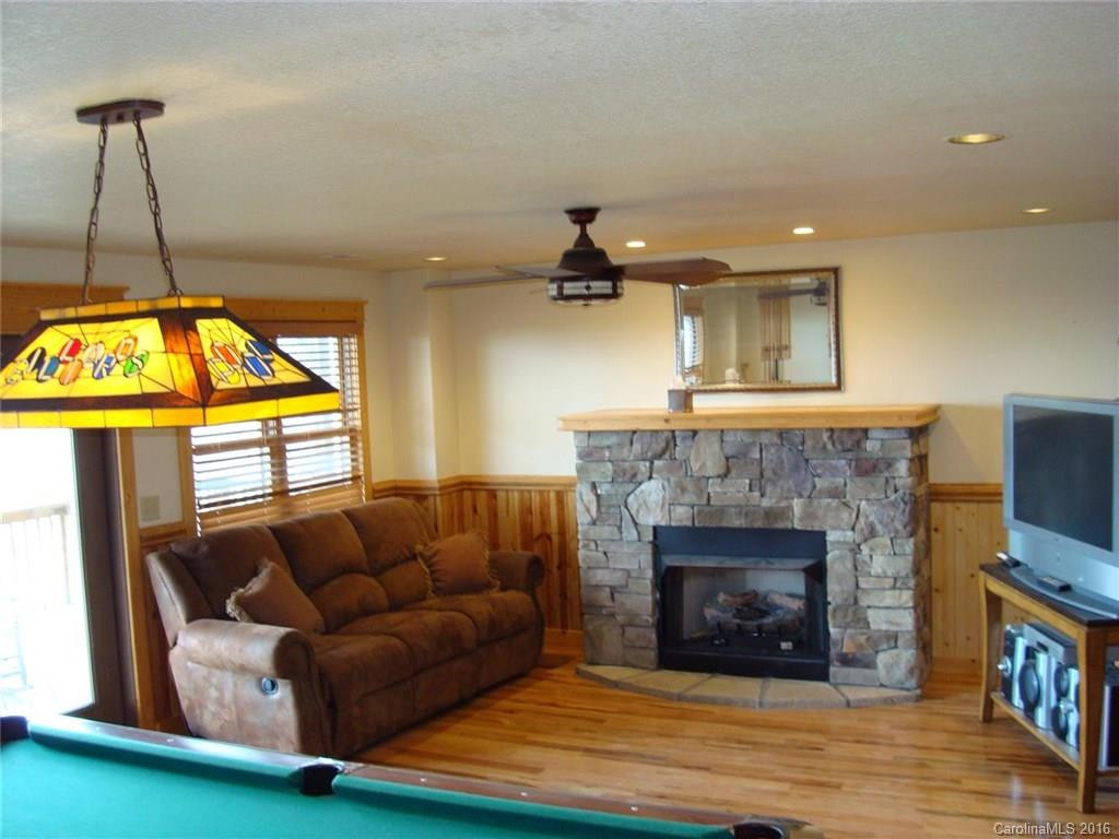 181 Scenic Wolf Ridge Drive #18 - Photo 20